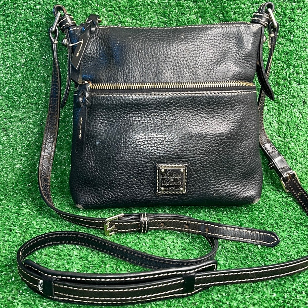 DOONEY AND BOURKE PEBBLED LEATHER CROSSBODY BLACK/BLACK